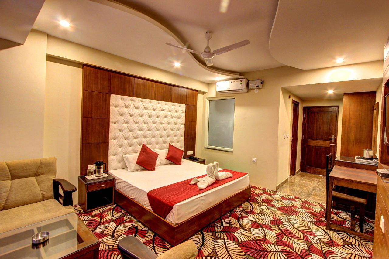 Hotel Maple Retreat Manali  Ngoại thất bức ảnh